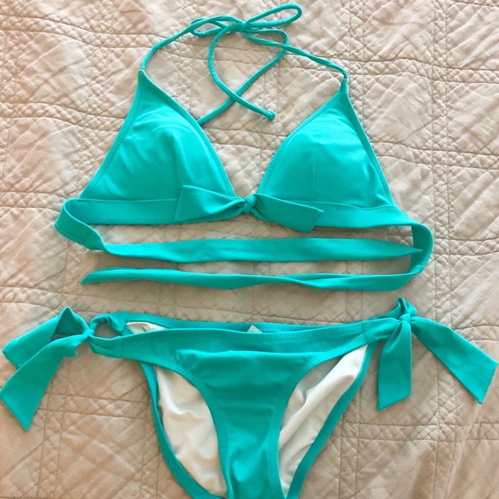 Victoria’s Secret bikini